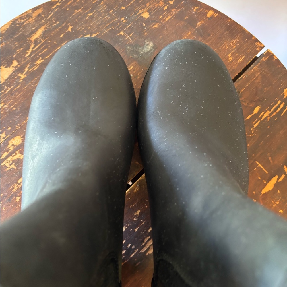 Frye & Co. Women's 8.5 Black Leather Odessa Chelsea w/Wood Heel. Hardly worn! - Picture 7 of 11